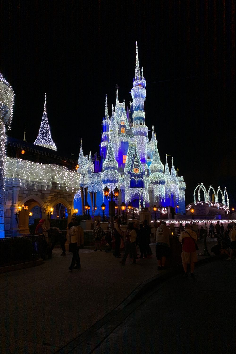 Disney At Christmas is a definite Must-Do. Here is Insider Guide to Mickey's Very Merry Christmas Party at Walt Disney World that includes all the details about this festive Disney holiday party. If you are planning to attend Mickey's Very Merry Christmas Party at Magic Kingdom, read this essential guide for helpful Disney planning tips. #DisneyTips #DisneyChristmas #MickeysVeryMerryChristmasParty